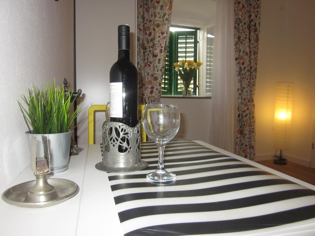 Apartment On The Square มาคาร์สกา ภายนอก รูปภาพ