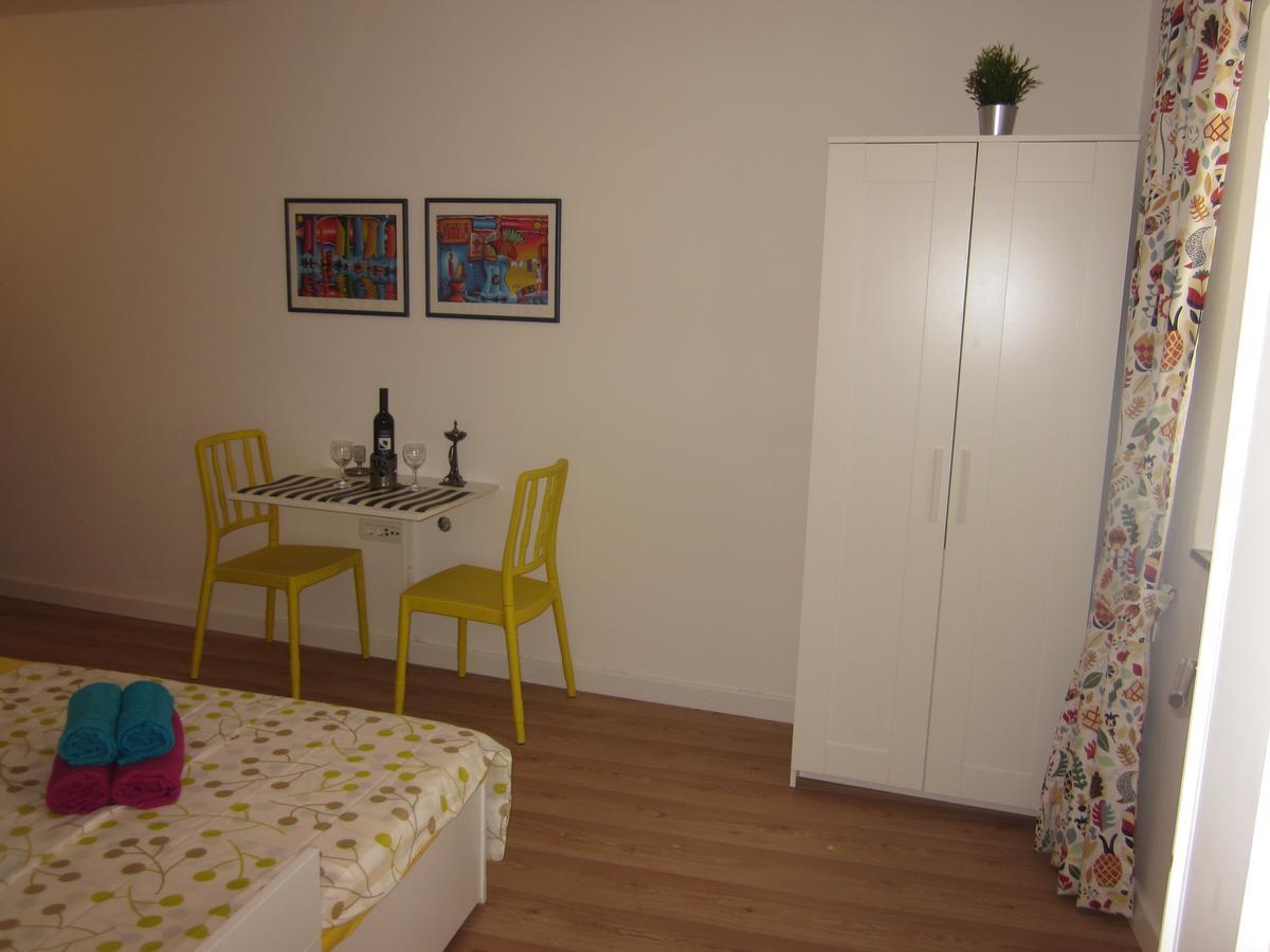 Apartment On The Square มาคาร์สกา ภายนอก รูปภาพ