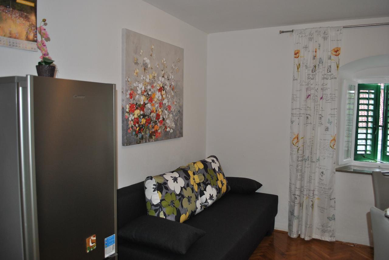 Apartment On The Square มาคาร์สกา ภายนอก รูปภาพ