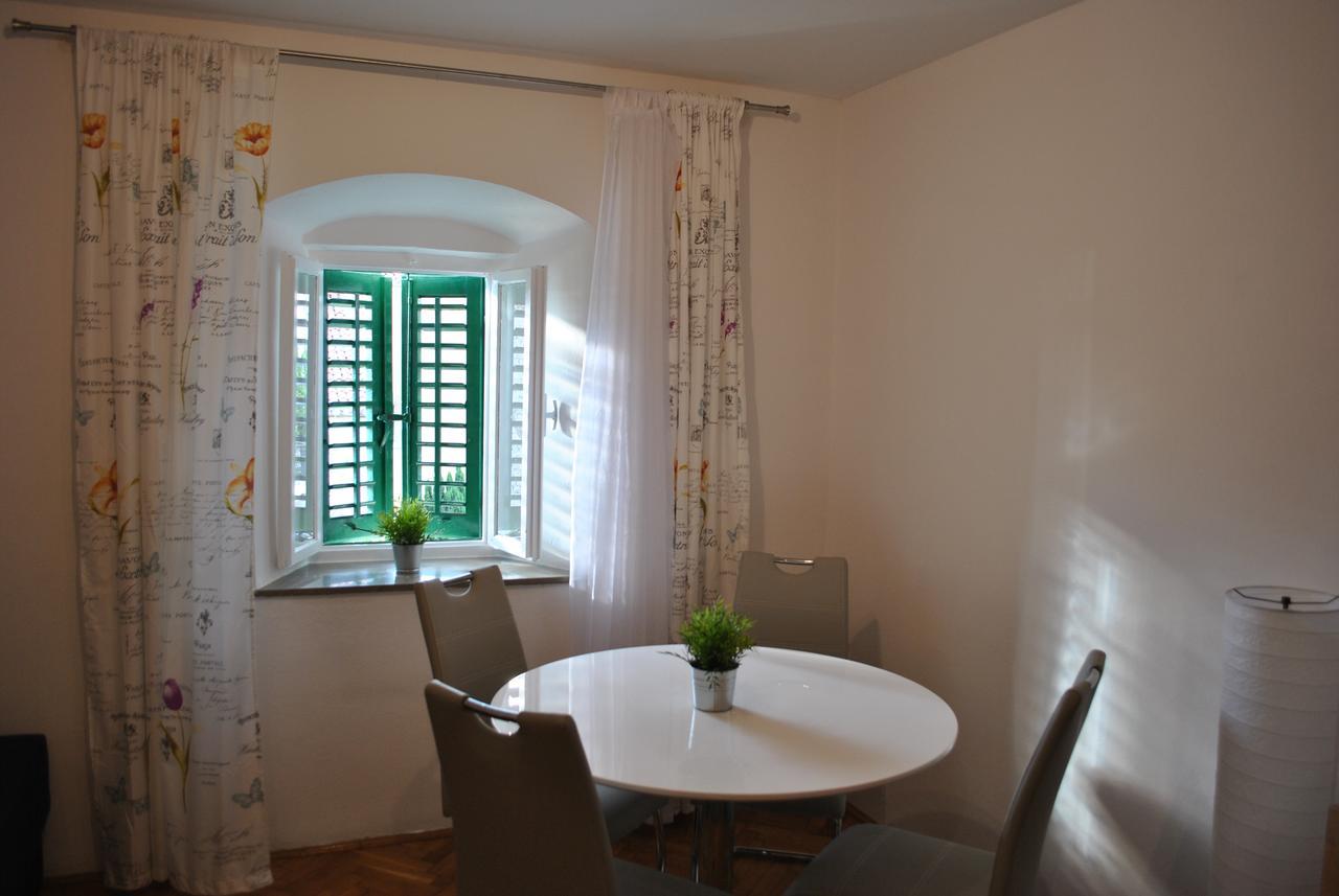 Apartment On The Square มาคาร์สกา ภายนอก รูปภาพ