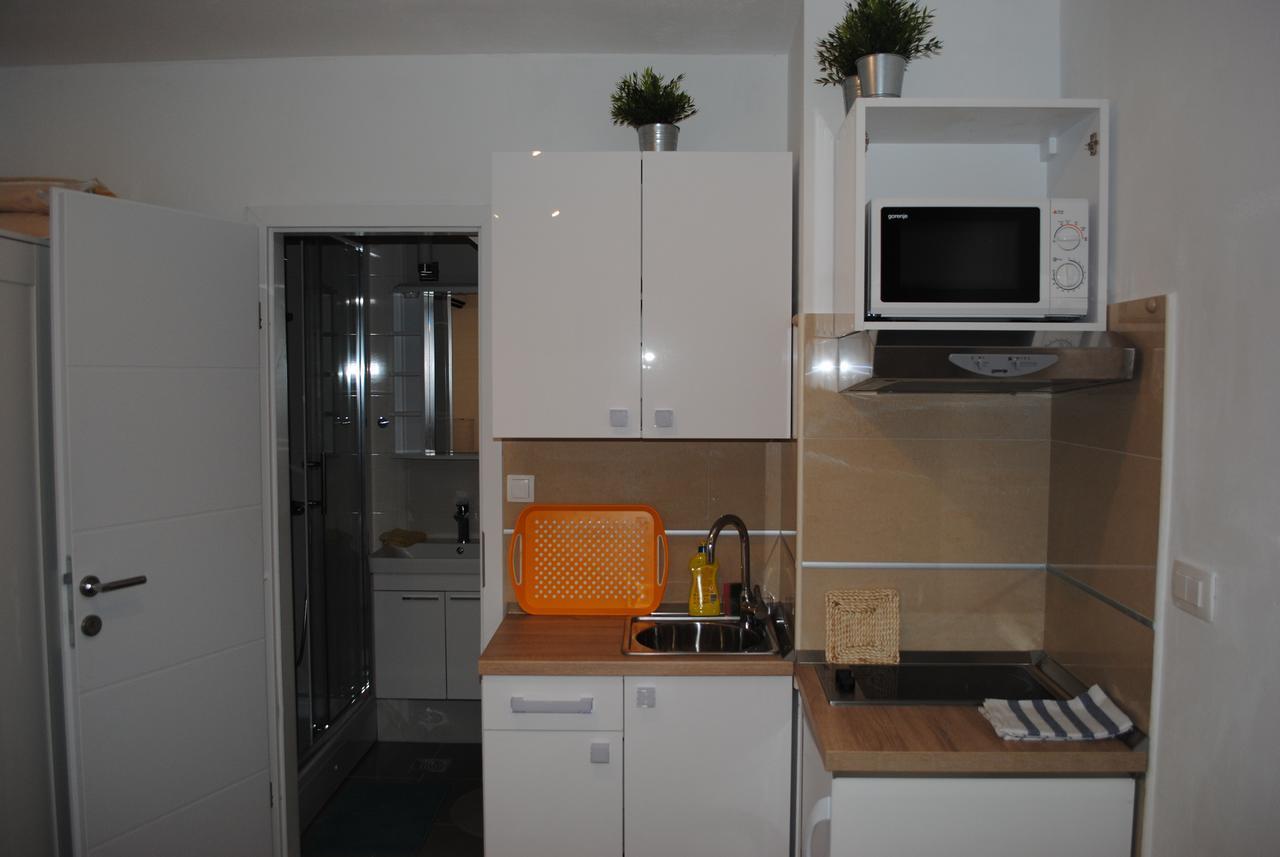 Apartment On The Square มาคาร์สกา ภายนอก รูปภาพ